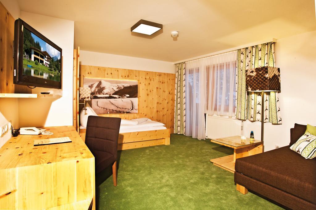 Landhotel Alpenhof Фільцмос Номер фото