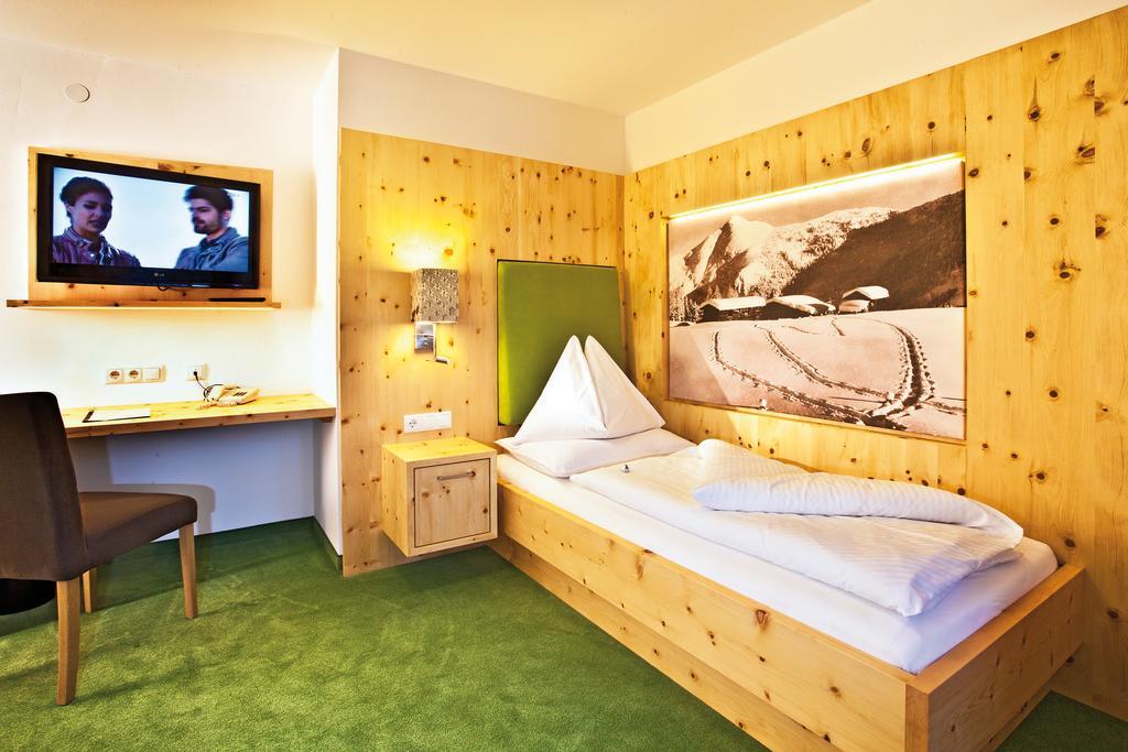 Landhotel Alpenhof Фільцмос Номер фото